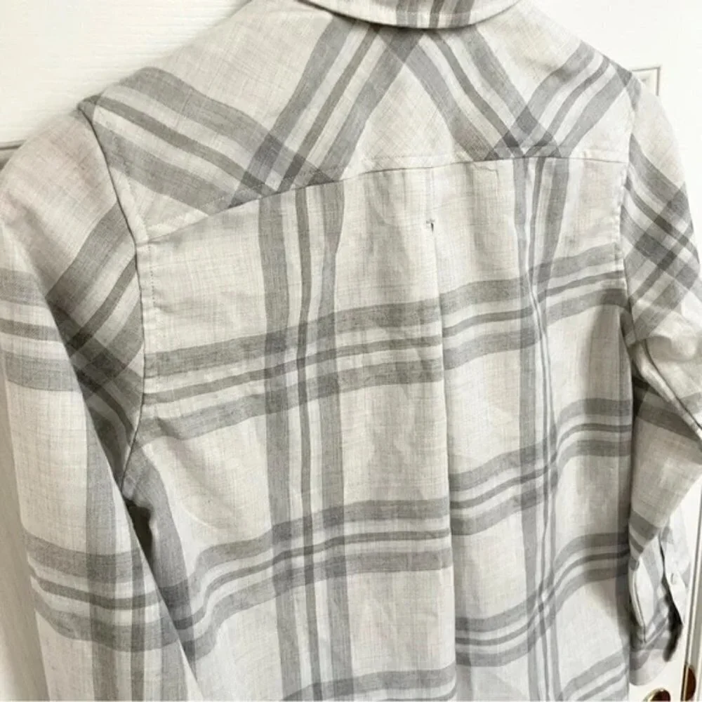 New Vineyard Vines Gray & White Plaid shirt